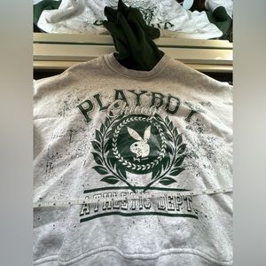 Play boy, sweater
